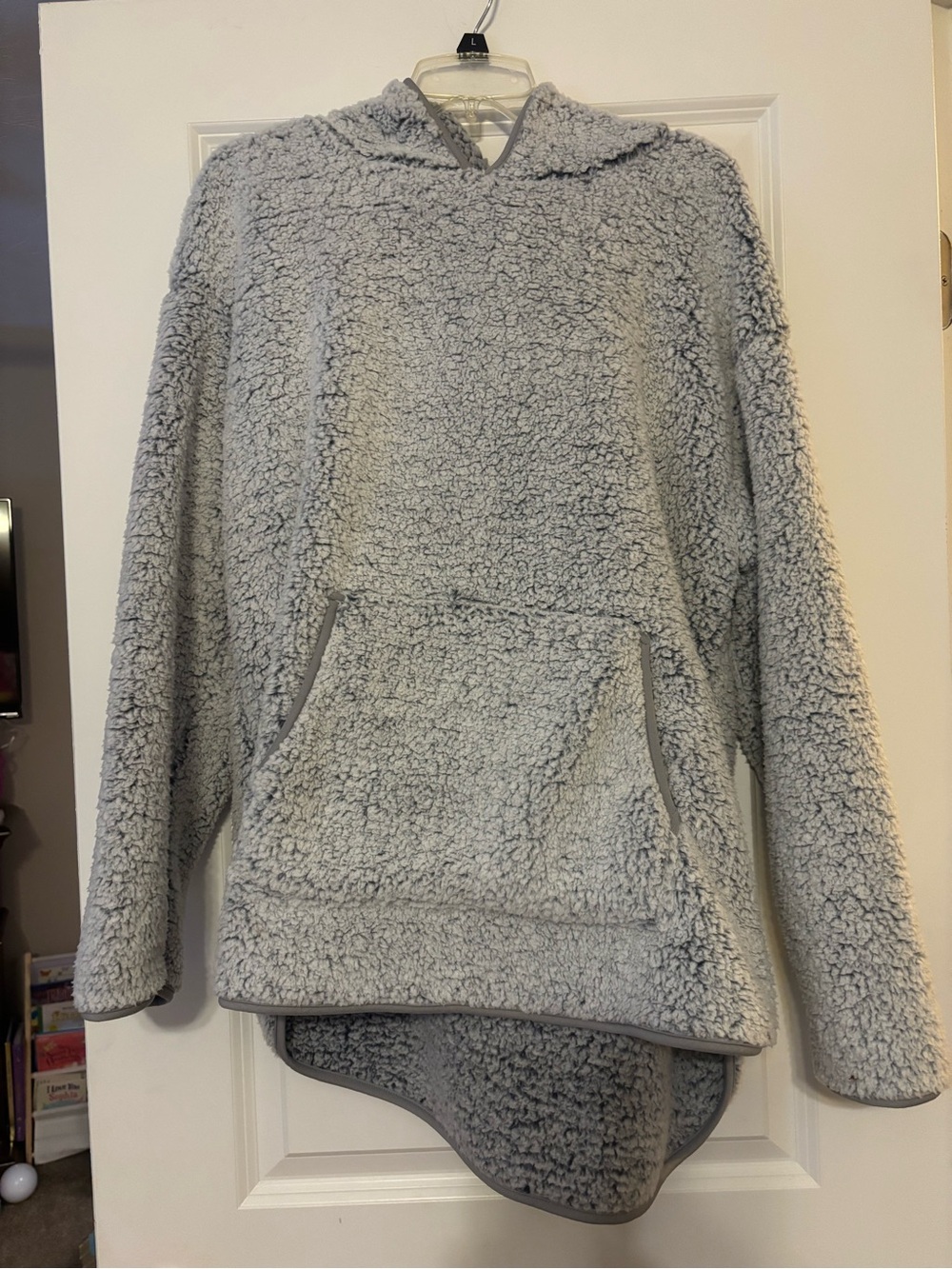 Kohl's Light Gray Sherpa Hooded Pullover Sweater